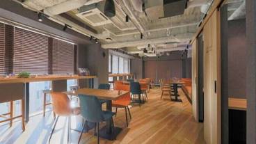 ロビーラウンジ / 9