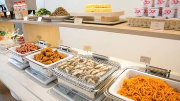 朝食ビュッフェ / 16