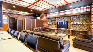 ロビー応接スペース / 3