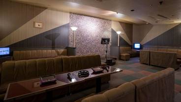 カラオケ ルーム / 8