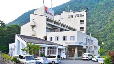施設の正面 / 1