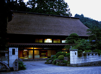 檜原村の大自然と歴史を感じて過ごす、贅沢な大人カップル旅4065840