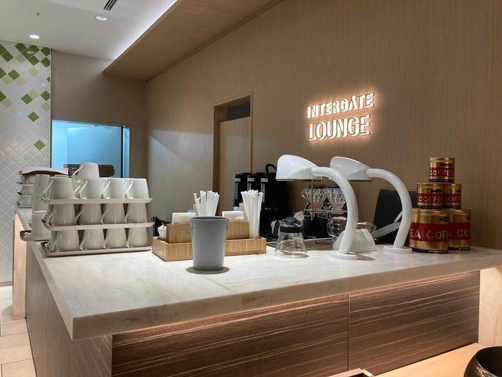 ラウンジ ドリンクコーナー / 4