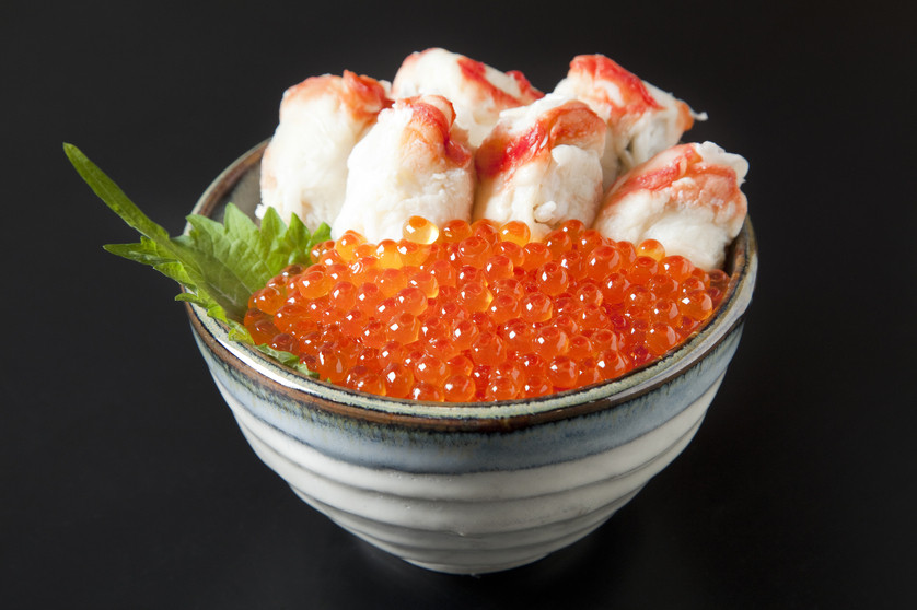 「大磯」料理 677293 イクラ・タラバガニ丼　2,300円～