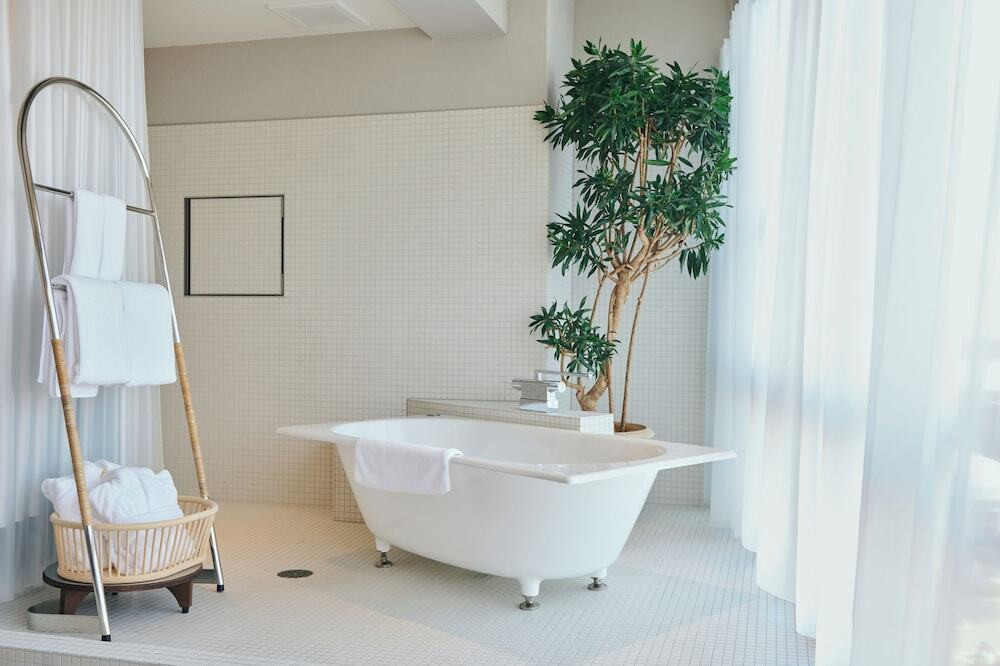 ハイフロアスイート(ビュー)のバスルーム