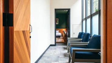 内部エントランス / 3