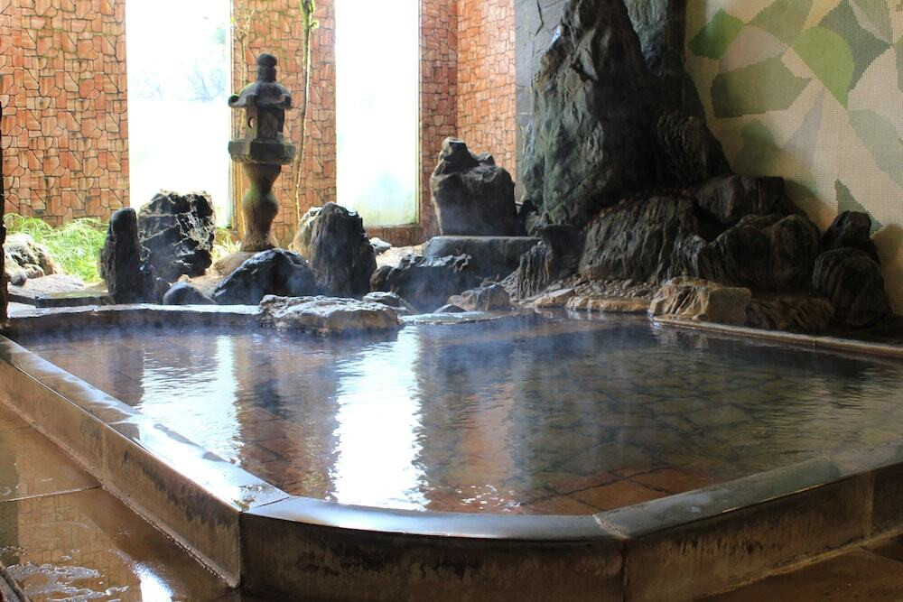 鳥取駅近くでカニ＆温泉ならここ3925684