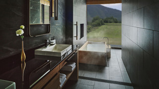 スイート 1 ベッドルーム バルコニー