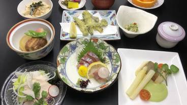 食事・飲み物 / 1