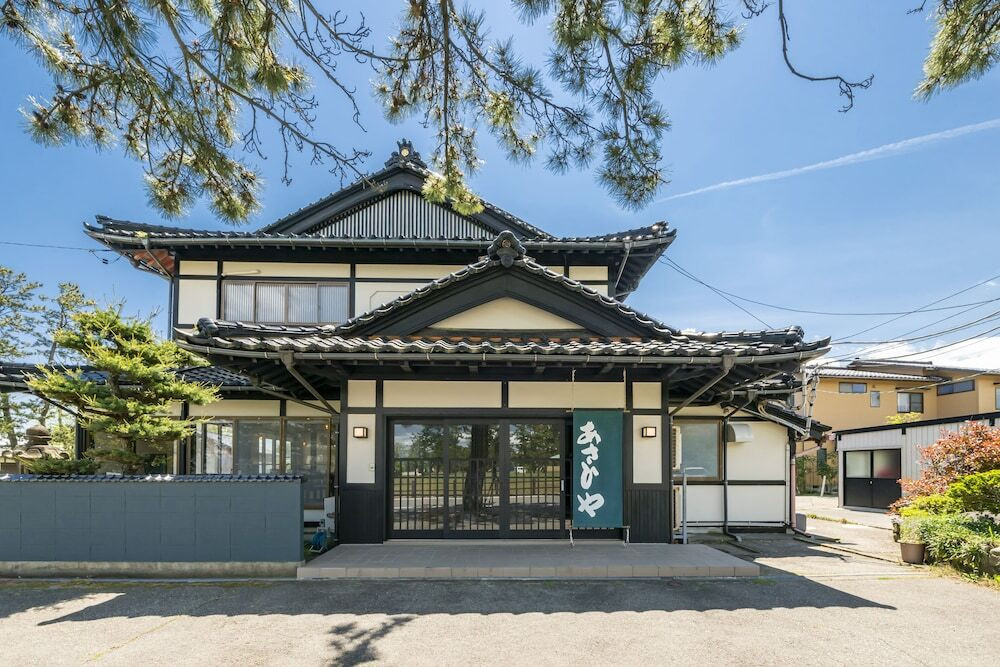 「島尾海水浴場」まで徒歩約90秒、海が目の前の温泉宿4240128