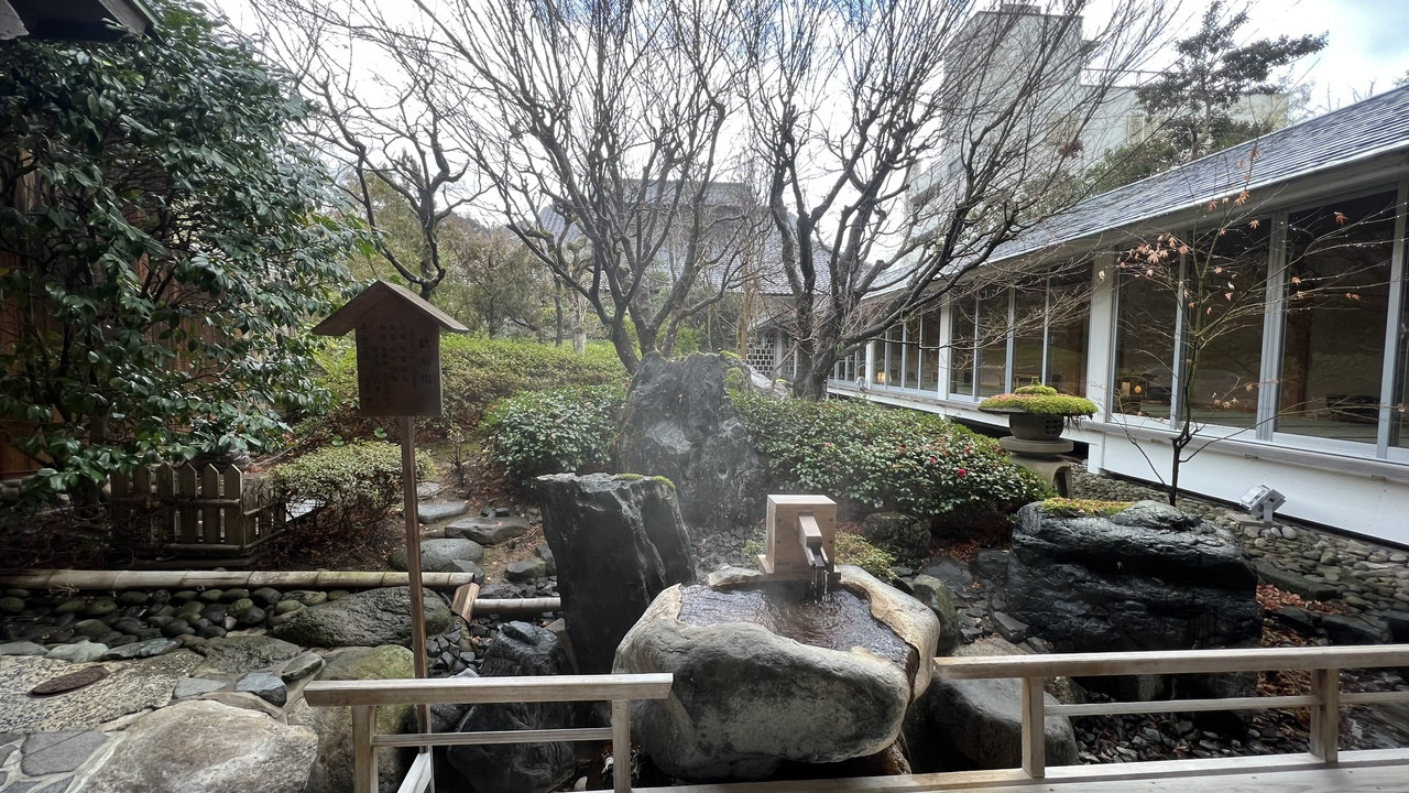 飲泉もできます。