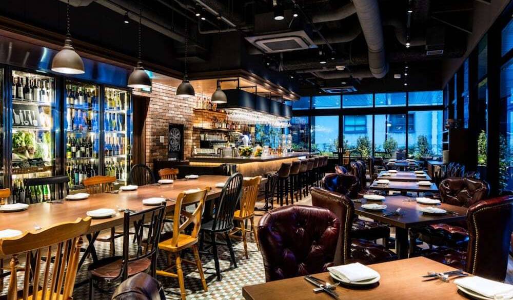 レストラン テーブル席 / 1