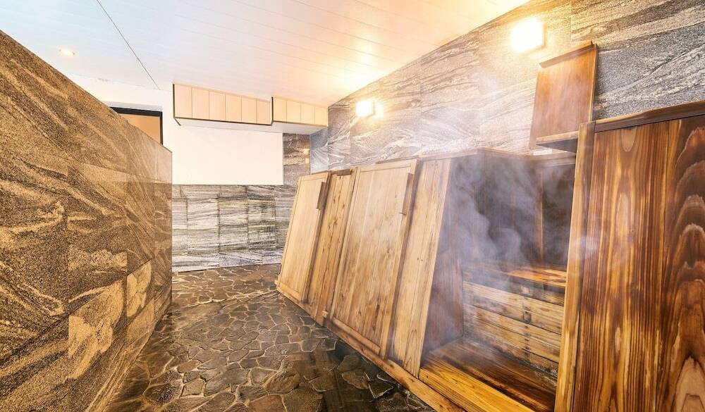 鉄輪名物「箱蒸し湯」 / 2