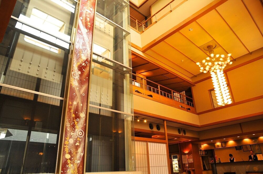 ロビーラウンジ