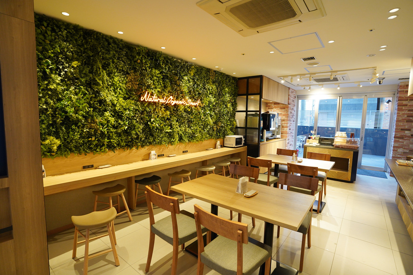 居心地が良くてお洒落な朝食会場2101939