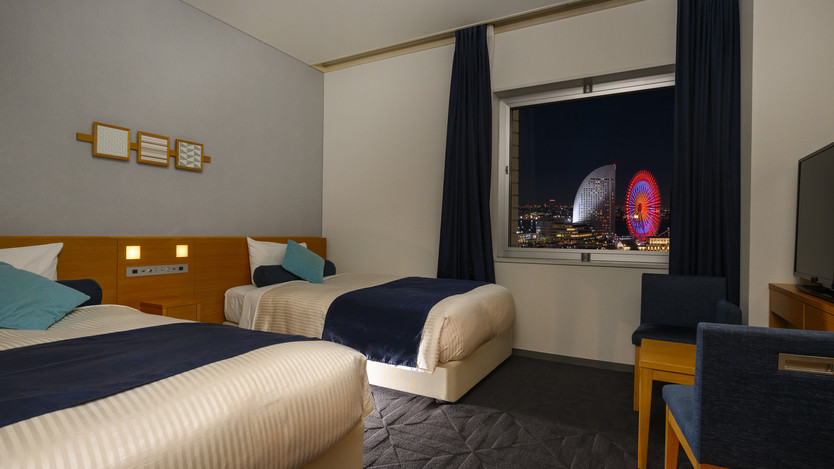 みなとみらいの夜景を望むお部屋でプロポーズ4242583