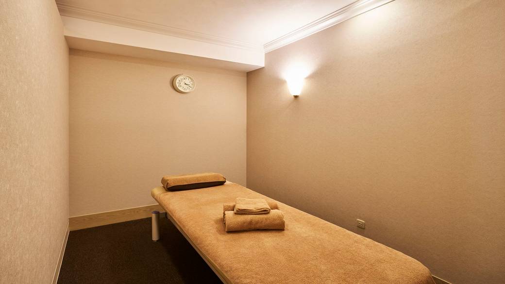 サロン「Refra（リフラ）」 / 2