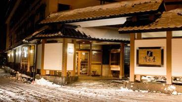 施設の入り口 / 14