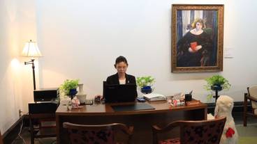 コンシェルジュ デスク / 1