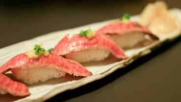 食事・飲み物 / 3