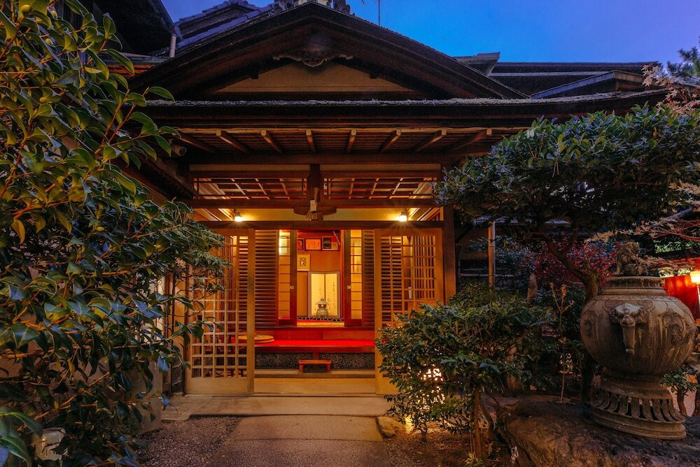 京都名物・湯豆腐がいただける和風旅館3445168