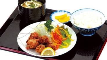 食事・飲み物 / 4