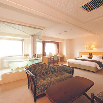 バスルームから夜景を堪能♡ロマンティックなお部屋に泊まりましょ3955318