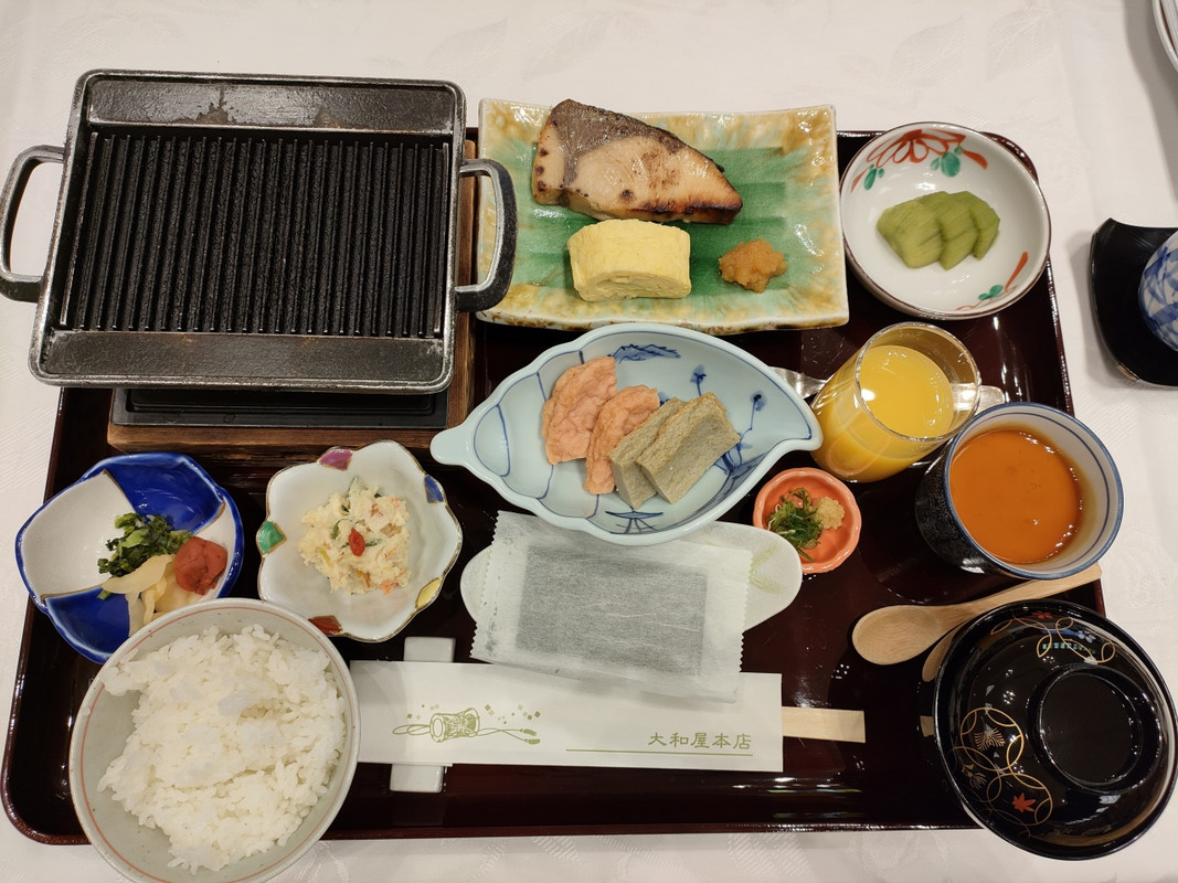 朝食