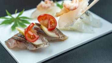 食事・飲み物 / 1