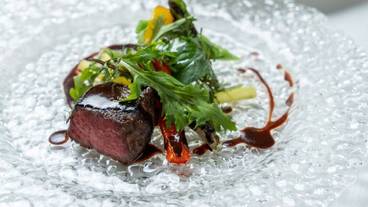 食事・飲み物 / 11