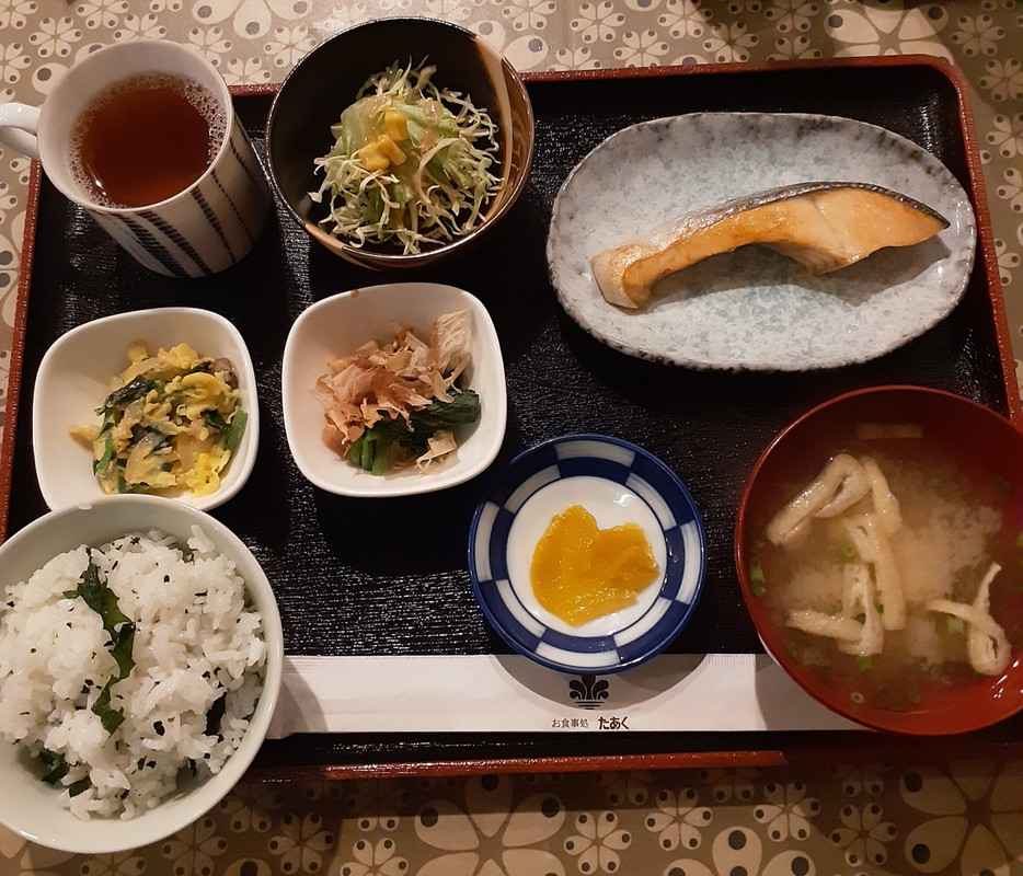 和朝食＋セルフのコーヒー