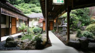 施設の敷地 / 18