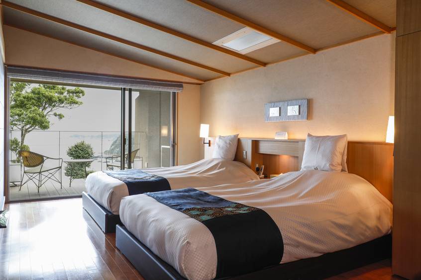 ユニバーサルスイート / 2