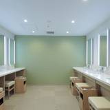 女性用パウダールーム / 2