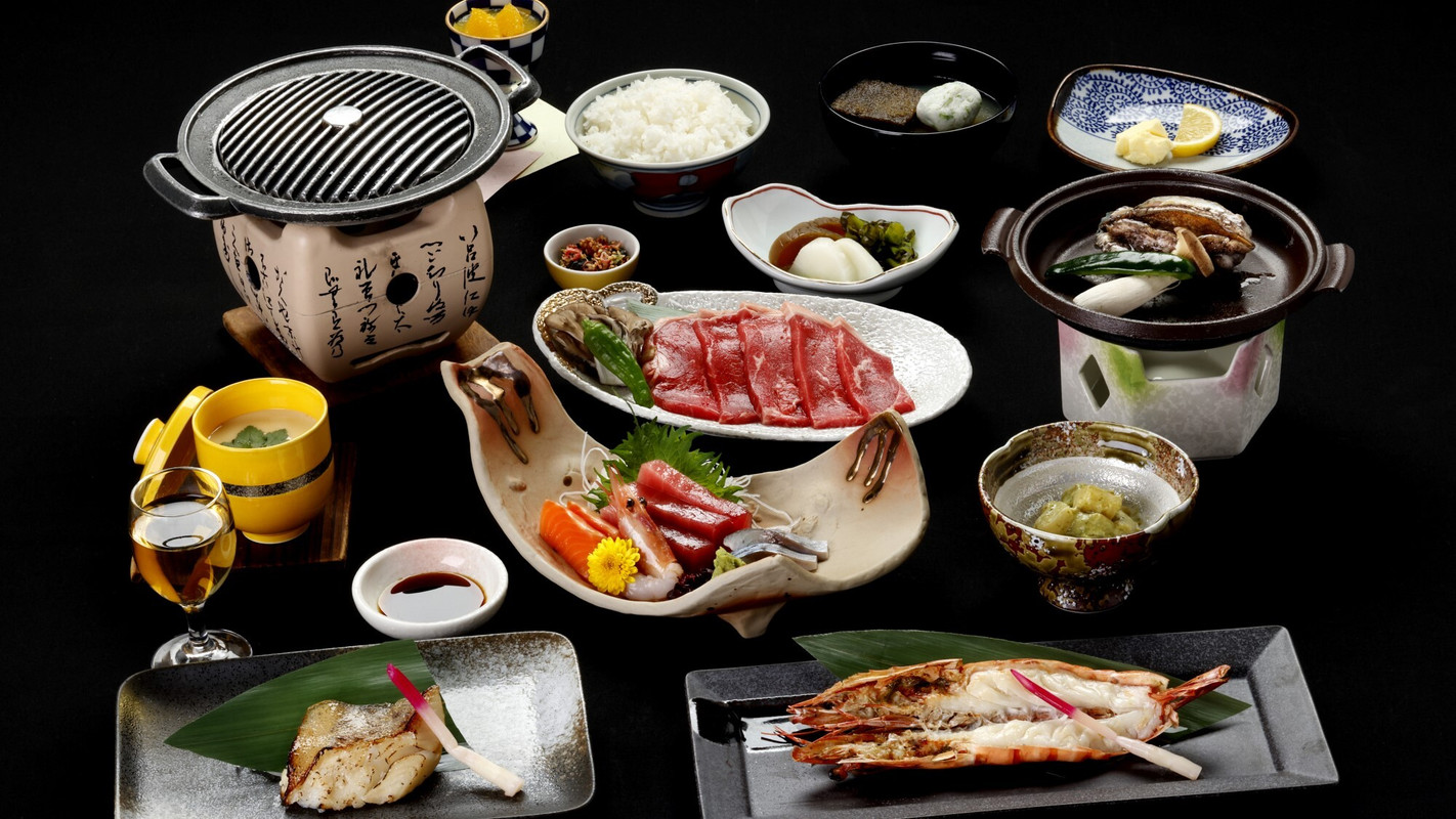 夕食 風まつり会席一例