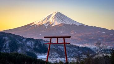河口浅間神社 天空の鳥居 / 1