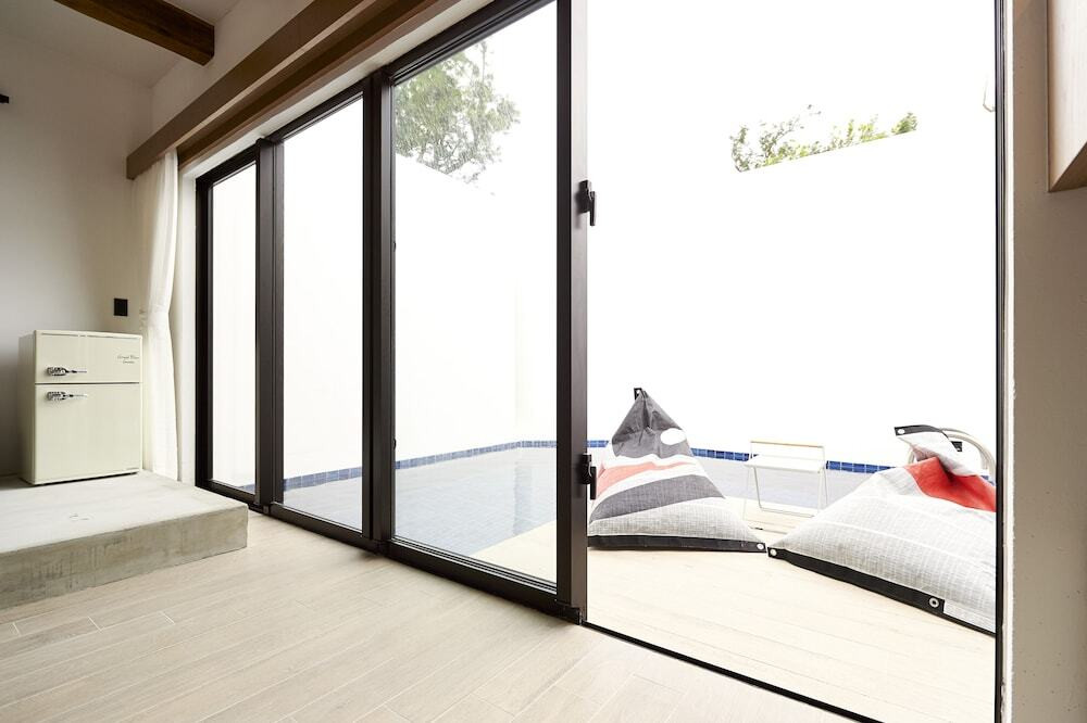 併設された、宮古島食材×フランス料理のレストランが人気！3492450