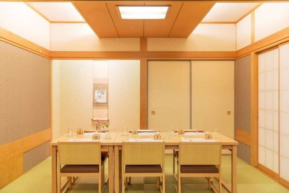 レストラン