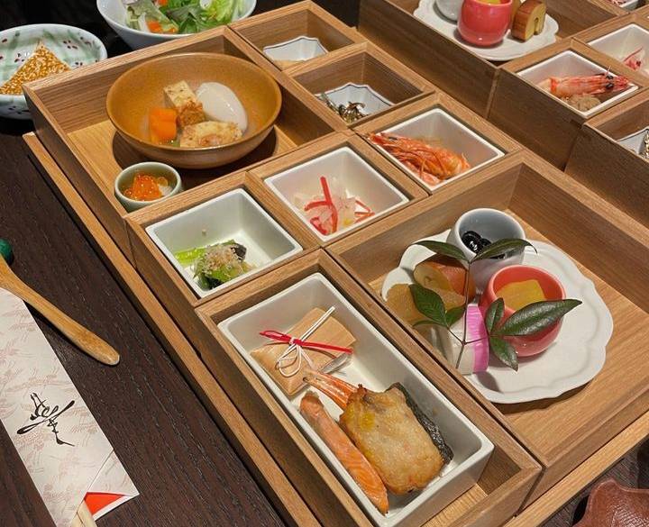 身体に優しい和朝食で
ほっこり気分 / 2