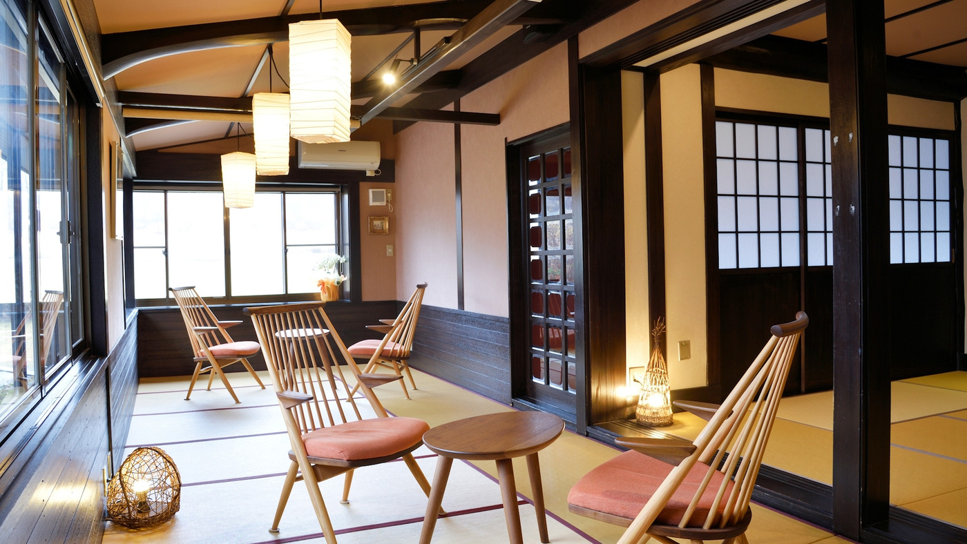 ひのきの貸切風呂でリラックス♪木作りの館内に癒やされる和モダンなお宿4065024