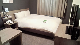 [グランドアネックス] セミダブルルーム 禁煙 12.06平米 1-2名利用