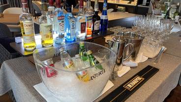 プレミアラウンジ ドリンクサービス / 1