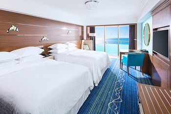 ゲームに温水プールも♪遊び場がたっぷりの高級ホテル3354060