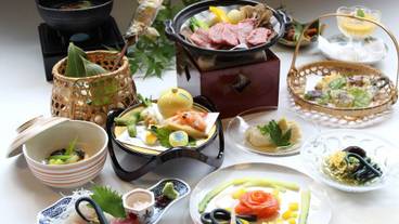 食事・飲み物 / 4