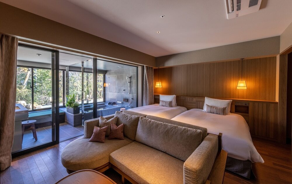 2つの温泉と滋味あふれる日本料理が楽しめる宿4255234