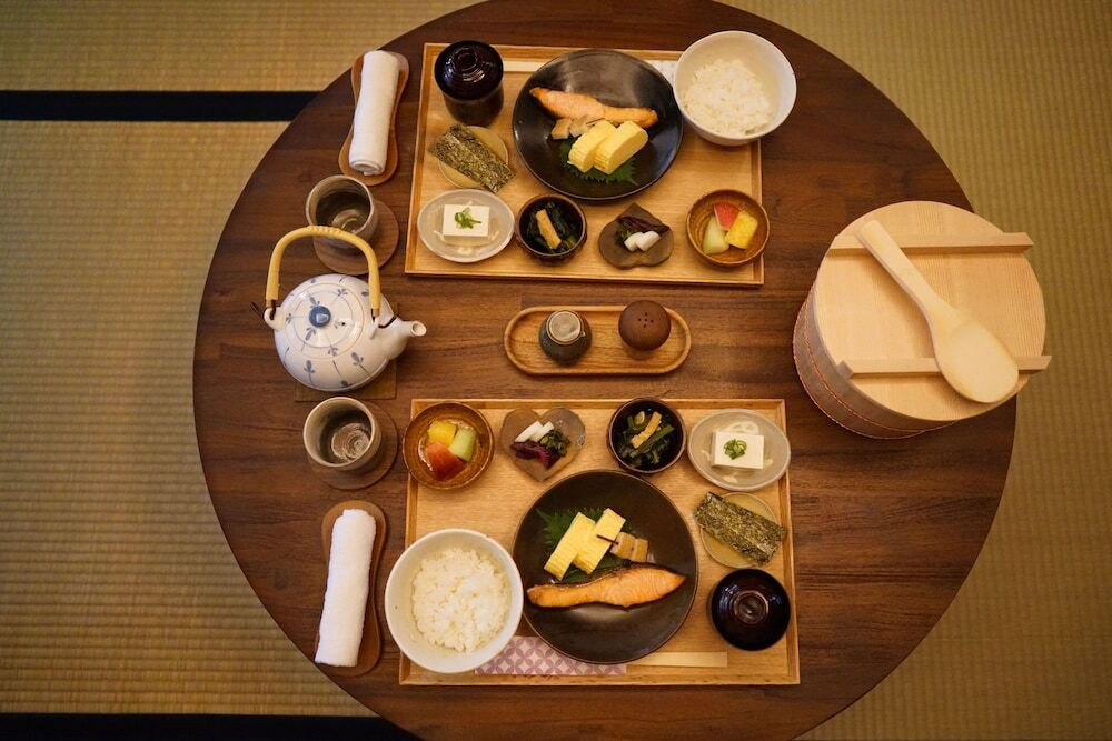 朝食
