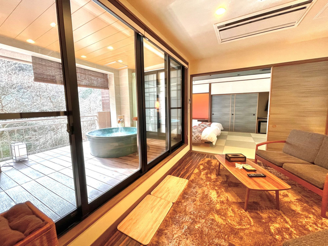 ジュニアスイート