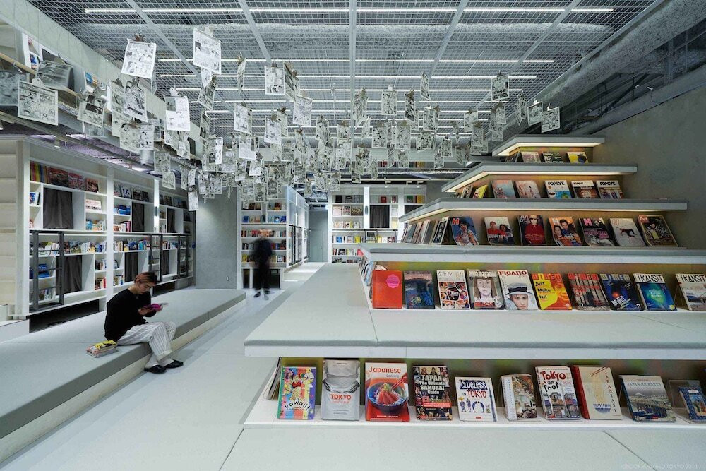 ブックラウンジ②