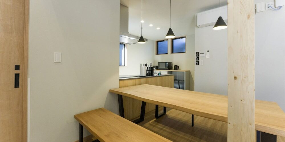 客室内のダイニングエリア