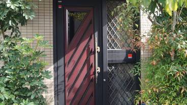 施設の入り口 / 3